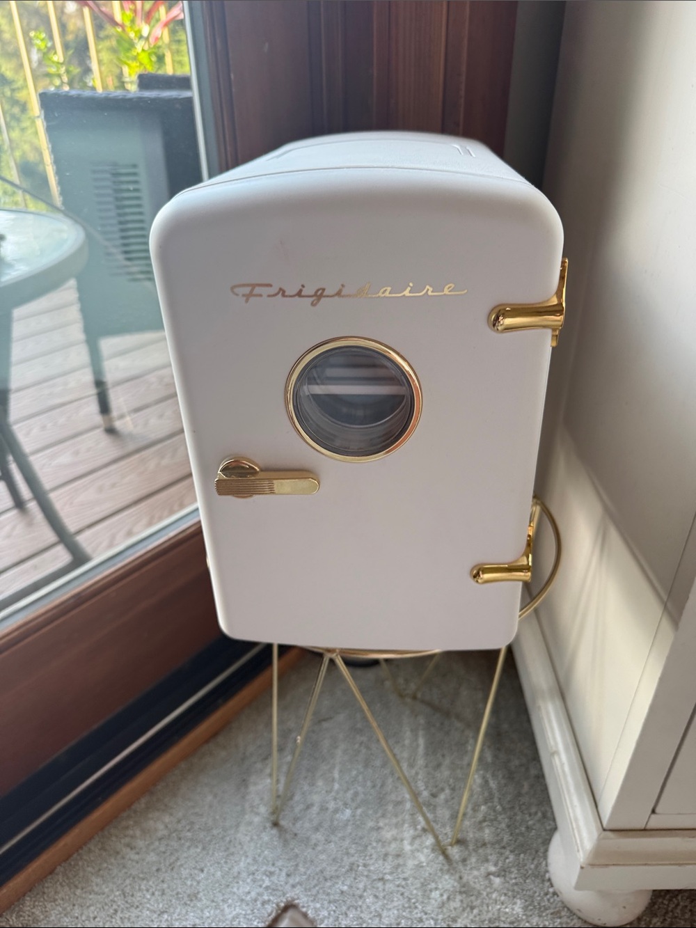 White and Gold Retro Mini Fridge Accent with stand
